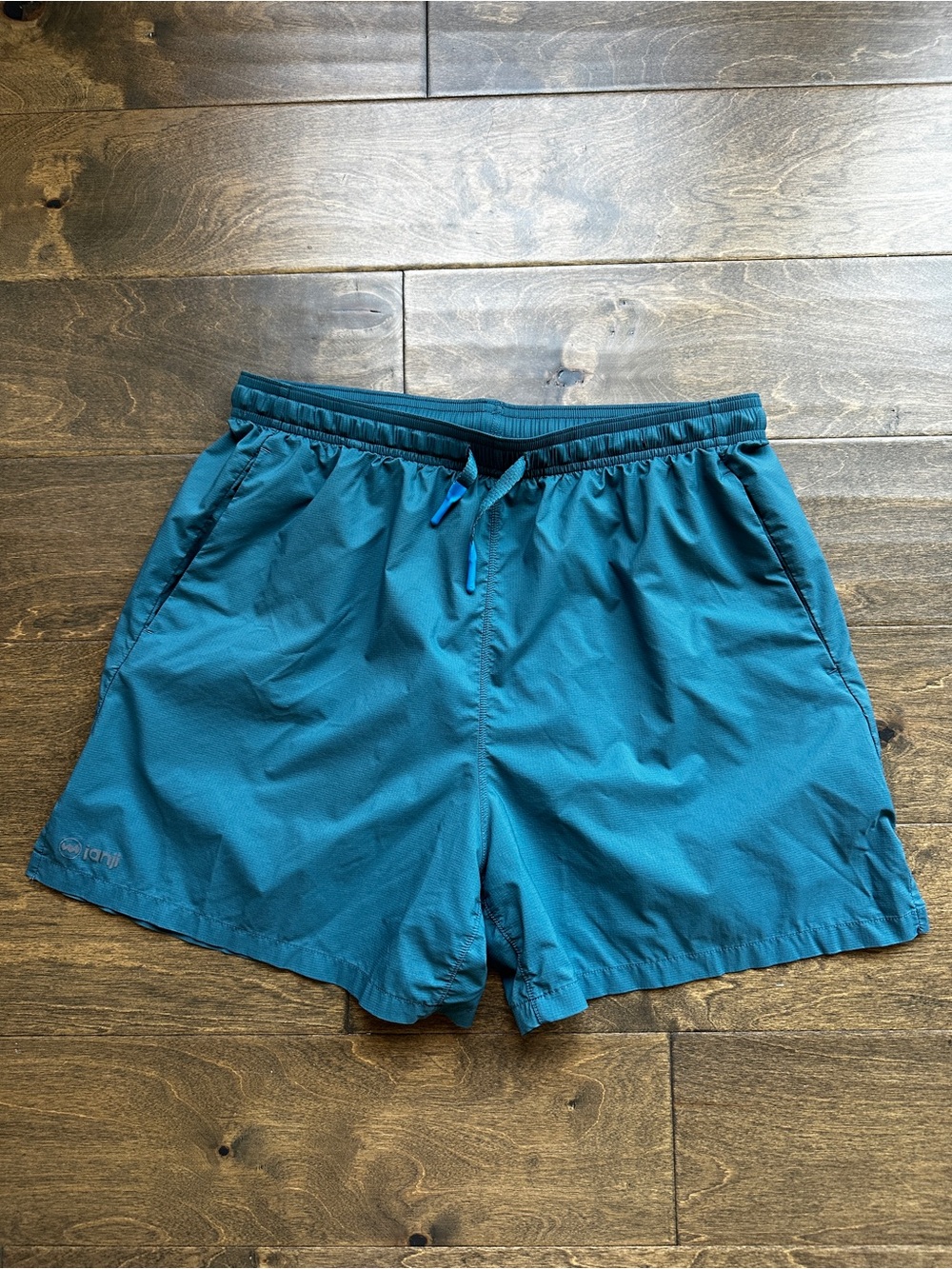 Janji Women’s Multi Shorts sz Small